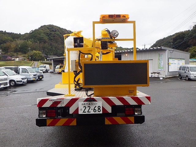 トンネル清掃車両