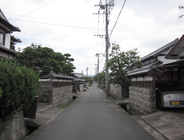 市道 後町線（宮崎県日南市飫肥）整備前