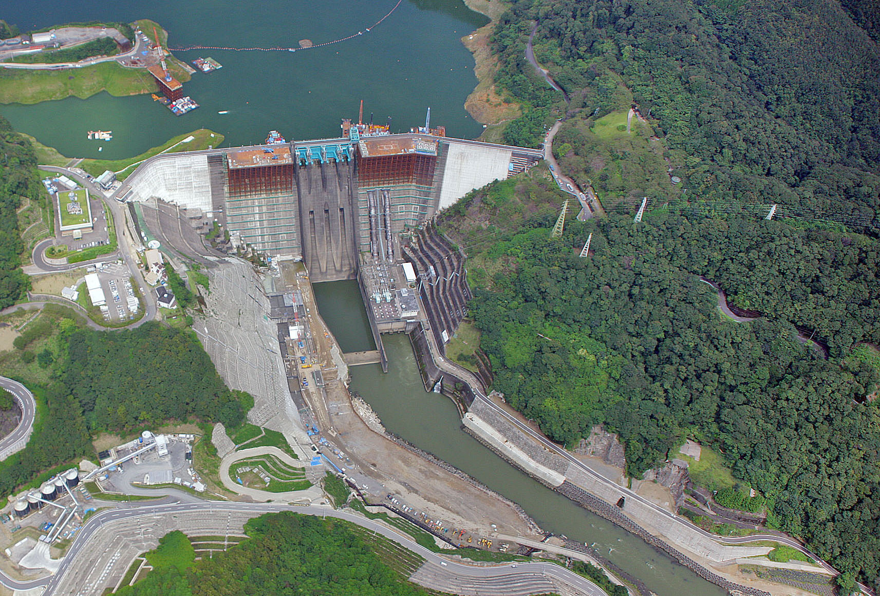 ダム下流側航空写真
