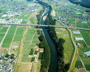 九州自動車道矢部川橋付近