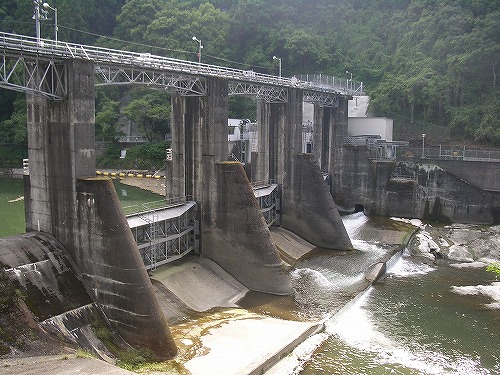 甲佐発電所取水堰