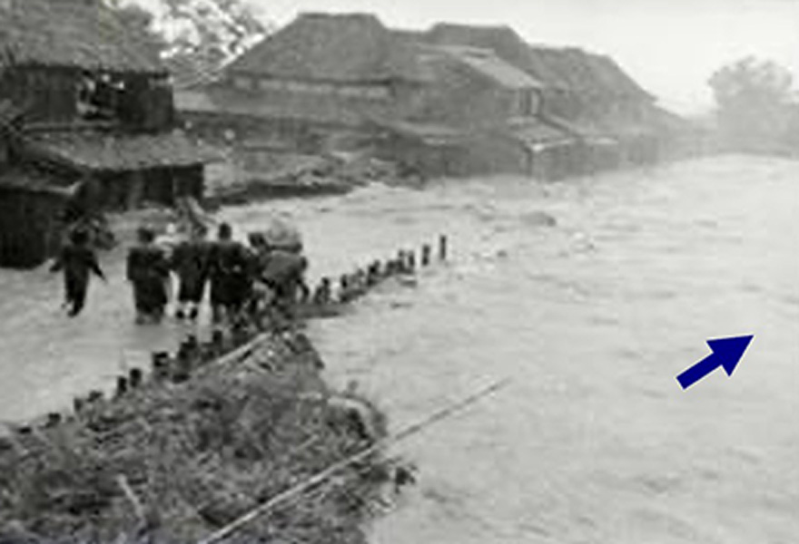 昭和28年6月洪水（神埼橋下流）の時の写真