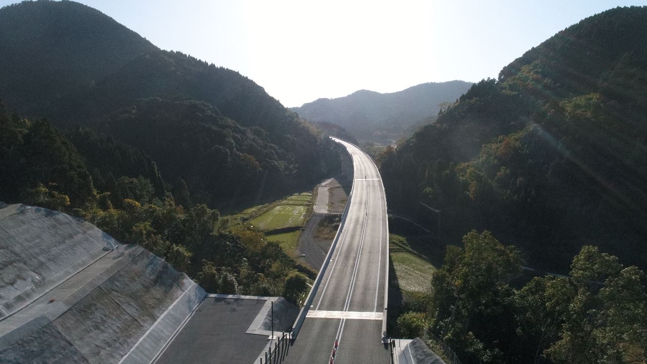 【１０】小津奈木地区より水俣IC方面を望む