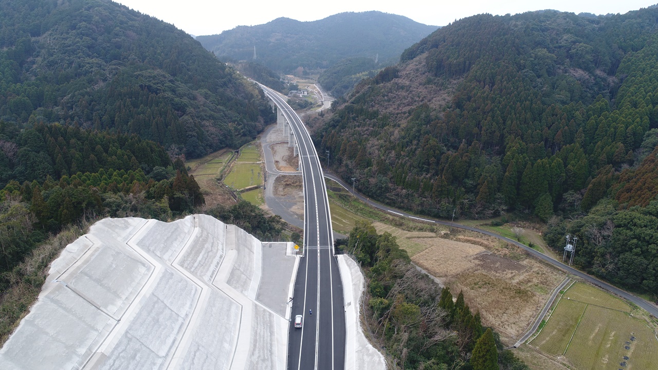 【１０】小津奈木地区より水俣IC方面を望む