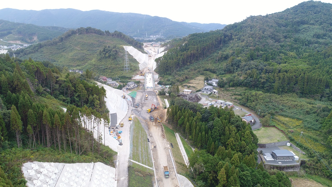 【１１】大迫地区より芦北方面を望む