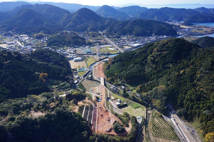 【７】津奈木IC南地点より水俣方面を望む　写真