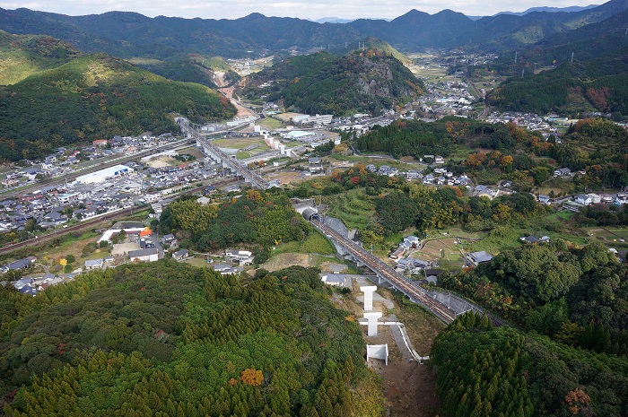 【５】桜戸橋南側より津奈木IC方面を望む　写真