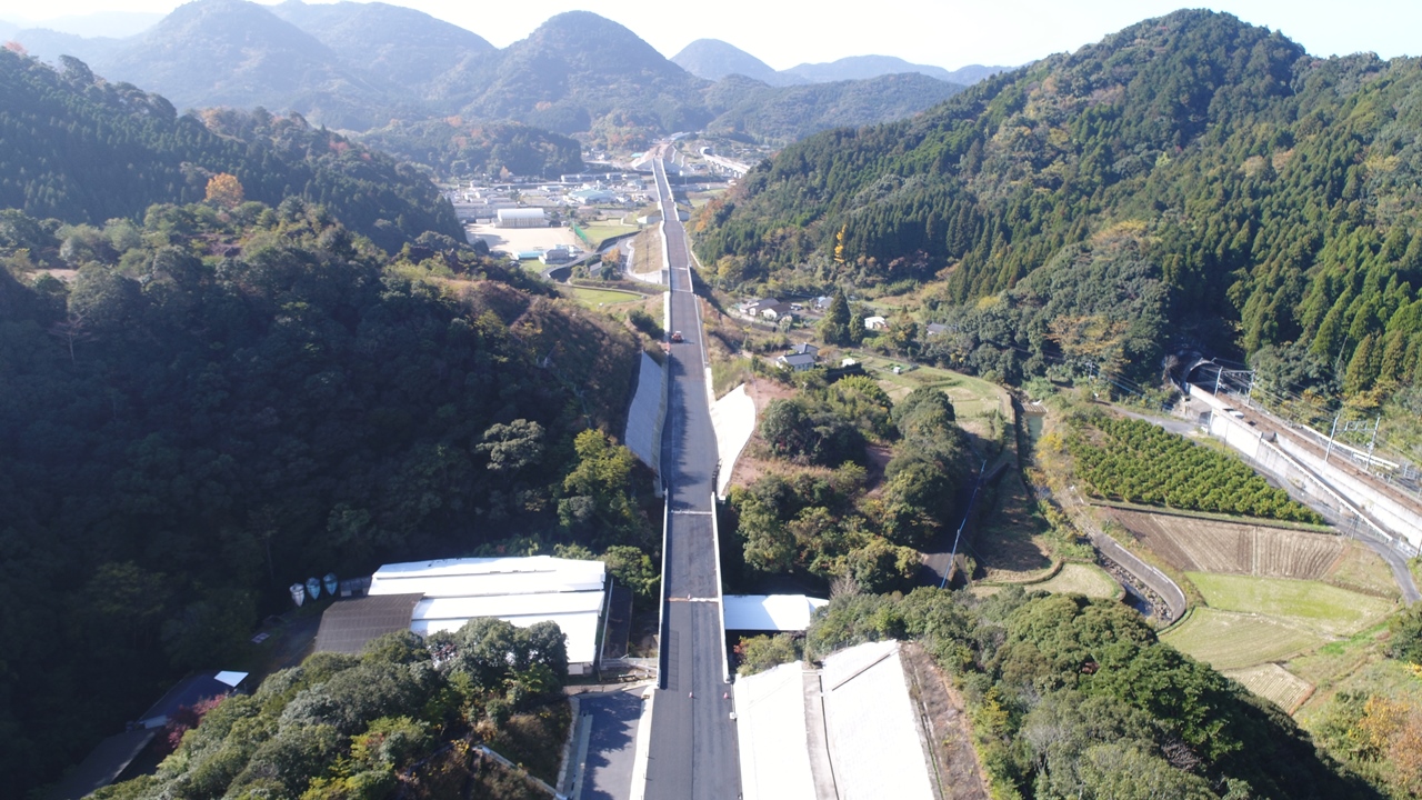 【７】津奈木IC南地点より水俣方面を望む　写真