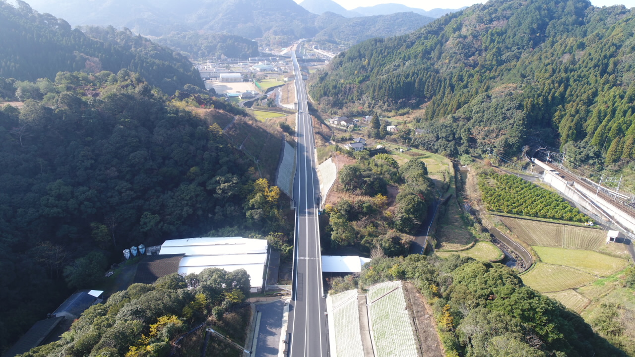 【７】津奈木IC南地点より水俣方面を望む　写真