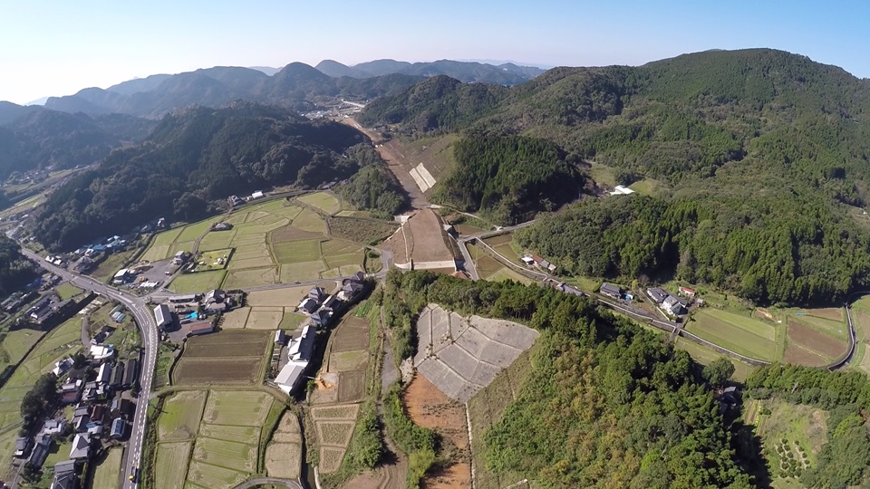 【７】津奈木IC南地点より水俣方面を望む　写真