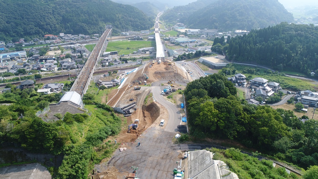 【８】桜戸橋南側より津奈木IC方面を望む　写真