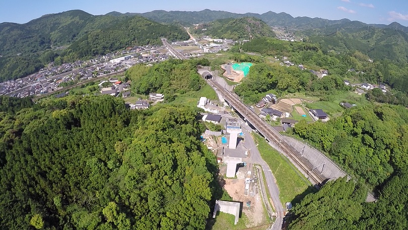 【８】桜戸橋南側より津奈木IC方面を望む　写真