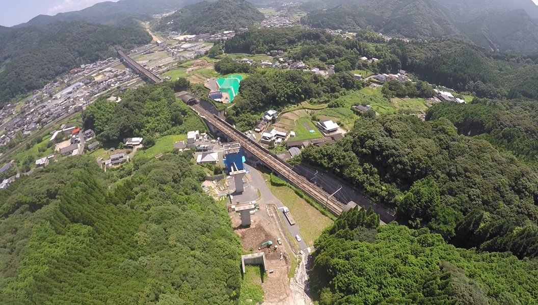 【８】桜戸橋南側より津奈木IC方面を望む　写真